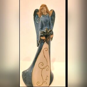 Lovely Tan & Blue Winged Angel w/ Star 8" Figurine ( Berkeley Style) pre-owned